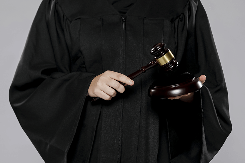 Як підготувати документи для подачі в український суд, перебуваючи у Польщі
