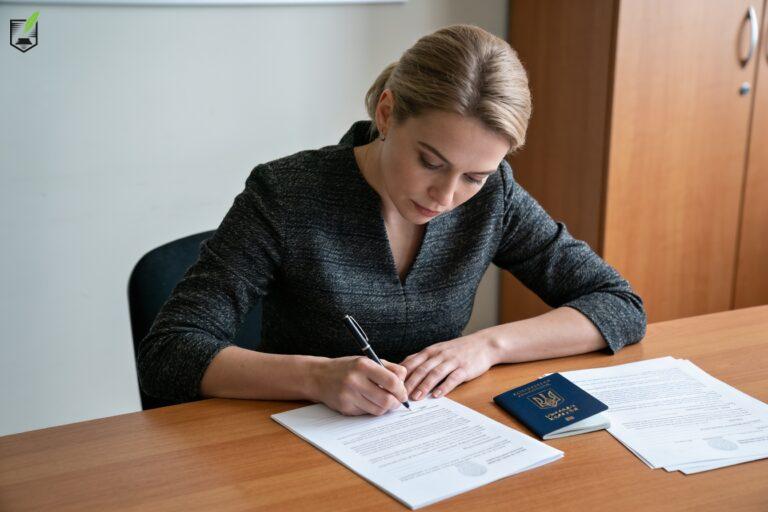 Зняття з реєстрації місця проживання в Україні через ЦНАП: яку довіреність оформити у Польщі